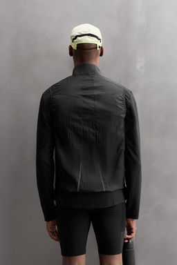 LIGHTWEIGHT TECHNICAL GILET - Zara фото 3