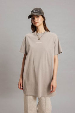 Regular Fit Bisiklet Yaka Bask?l? K?sa Kollu Tisort Tunik