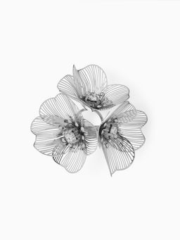 Брошь «Цветок Незабудки», белая в серебре