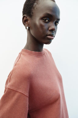 FADED-EFFECT OVERSIZE SWEATSHIRT - Zara фото 19