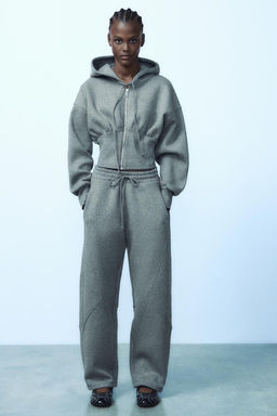 GLITTER CROPPED HOODIE