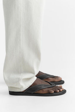 LEATHER SANDALS WITH TOPSTITCHING - Zara фото 2