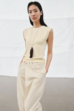 CAMISETA CON ALGOD?N / Amarillo pastel - Zara фото 4