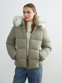 Kad?n Kap??onlu D?z ?i?me Mont