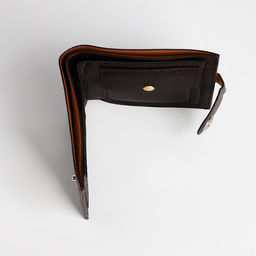 Портмоне мужское на магните, отдел для купюр, карт, монет, коричневое