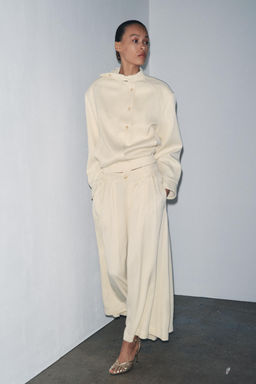 METALLIC HIGH-HEEL CAGE SANDALS