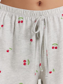 ШОРТЫ ЖЕНСКИЕ вишни на сером меланже 132292 - Mark formelle фото 6