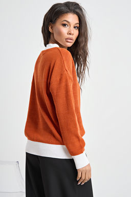 Пуловер вязаный с v-вырезом красная глина