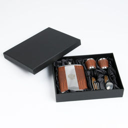 Подарочный набор 5 в 1 Рептилия: фляжка 240 мл, 2 ножика 7в1, 2 рюмки, 17 х 23 см - Simaland фото 5