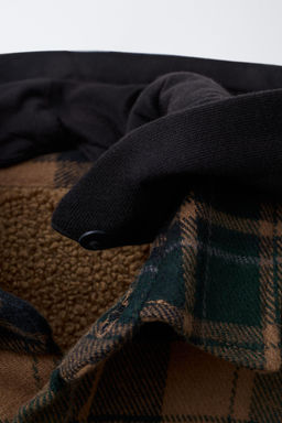 CHECK OVERSHIRT WITH DETACHABLE HOODIE AND FAUX SHEARLING - Zara фото 4