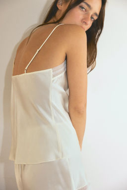 TOP SEDA 100% PUNTILLA / Crudo