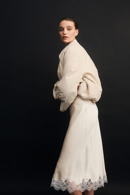 Falda lencera con ribete de encaje - H&m фото 4