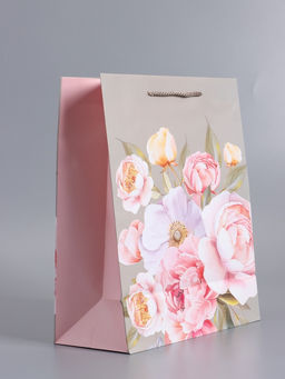 Пакет подарочный ламинированный «Нежность в цветах», 26×12×32 см