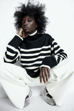 Jersey oversize de cuello alto