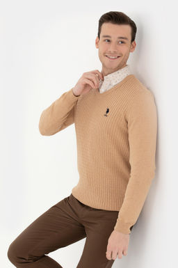 Мужской базовый свитер песочного меланжа