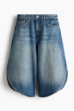 Bermudas denim con detalle cruzado