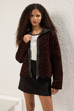 TRENDYOLMILLA Kahverengi Regular Leopar Desenli Ince Ceket Mont TWOSS25MO00023  фото 2
