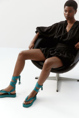 Chancletas de plataforma con lazada - H&m фото 2
