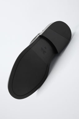 CHELSEA ANKLE BOOTS