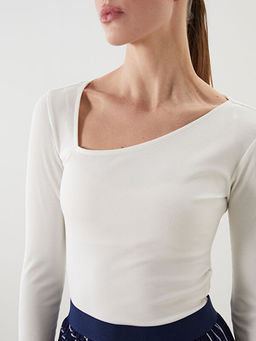 Asimetrik Yaka Kad?n Ti??rt