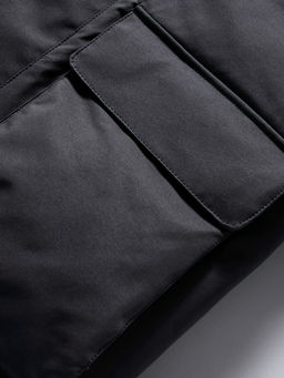 Куртка парка зимняя подростковая для мальчика с капюшоном и мехом черного цвета 9447Ch