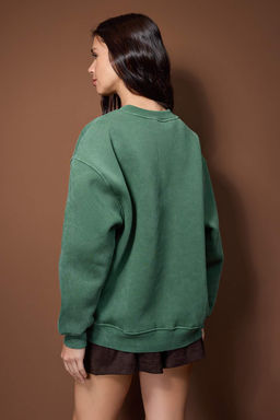 Yesil Y?kamal? Slogan Bask?l? Oversize/Genis Kal?p Kal?n Ici Polarl?Orme Sweatshirt TWOAW26SW00248 - Trendyolmilla фото 4