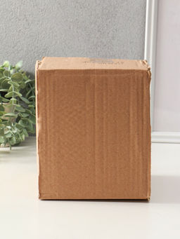 Сувенир полистоун "Африканка в горчичном наряде, с яблоками в корзине" 14х15,5х17,5 см