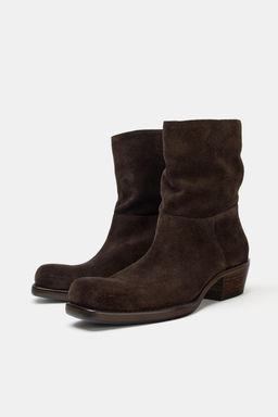 SPLIT SUEDE HEELED ANKLE BOOTS