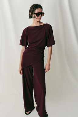 TOP CREPE DRAPEADO / Vino