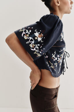 TOP CORTO BORDADOS FLORES / Azul - Zara фото 4