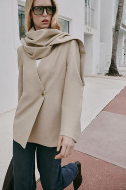 BLAZER WITH DRAPED NECK - Zara фото 2