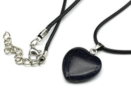 Кулон на шею из авантюрина синего Сердце 20*22мм на шнурке, 45см