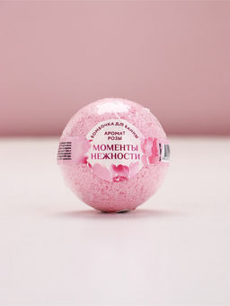 Бомбочка для ванны Моменты нежности, аромат розы, 120 г, Чистое счастье