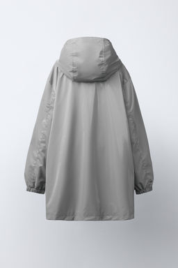 CAZADORA CAPUCHA ENGOMADA WATER REPELLENT / Plata