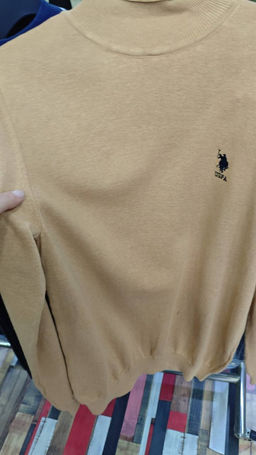 Мужской базовый свитер песочного меланжа Неожиданная скидка в корзине