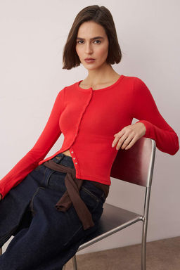 K?rm?z? Onu Full C?tc?tl? Fitted/Vucuda Oturan Orme Bluz TWOAW26BZ00193