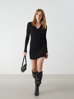 Kruvaze Yaka Desenli Elbise