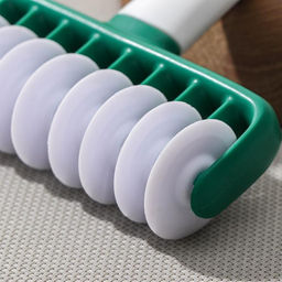 Валик для нарезки полос из теста KONFINETTA «Сладость», 14×17×4 см, пластик, белый