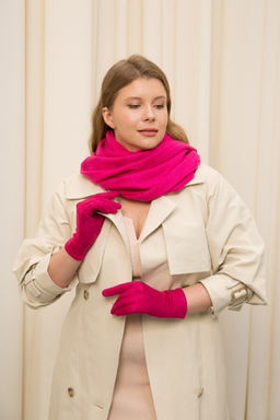 Перчатки из полиэстера с бархатистой поверхностью