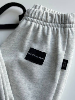 Спортивные штаны на резинке 22-6008 св.серый меланж - Mini maxi фото 8