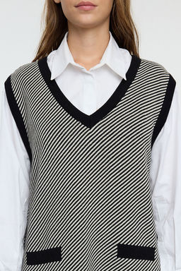 TRENDYOLMILLA Siyah Mini Triko Renk Bloklu Elbise TWOAW25EL00073  фото 4
