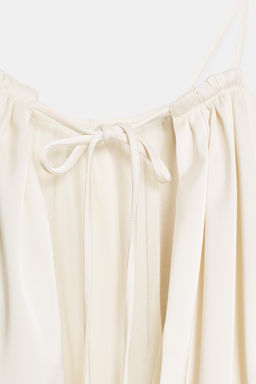 TOP CROP SATINADO HALTER GLOBO / Crema - Zara фото 8