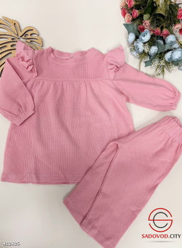 Костюм для девочек (кофта и штаны)