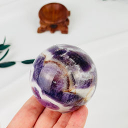 Шар из шевронного Аметиста на подставке