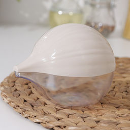 Цена за 2 шт. Контейнер для лука Альтернатива, 12×10 см, пластик, крышка МИКС