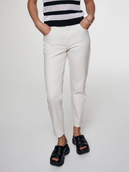 CONTE CON-619 Джинсы mom fit с высокой посадкой off white
