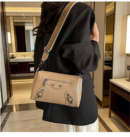 Bags Сумка женская / кожа / 0203121