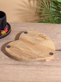 Блюдо в форме сердца «Черепаха и цветы», 20.5×20×2.3 см, дерево манго