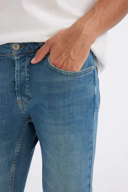 Тонкие и удобные облегающие джинсовые брюки с нормальной талией и узкими штанинами - Defacto фото 7