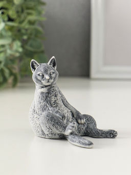 Сувенир "Кот с яйцами сидит" 6,6 см